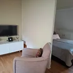 Sleep At Hamtingh's Aan De Vrijthof לינה וארוחת בוקר הילווארנבייק