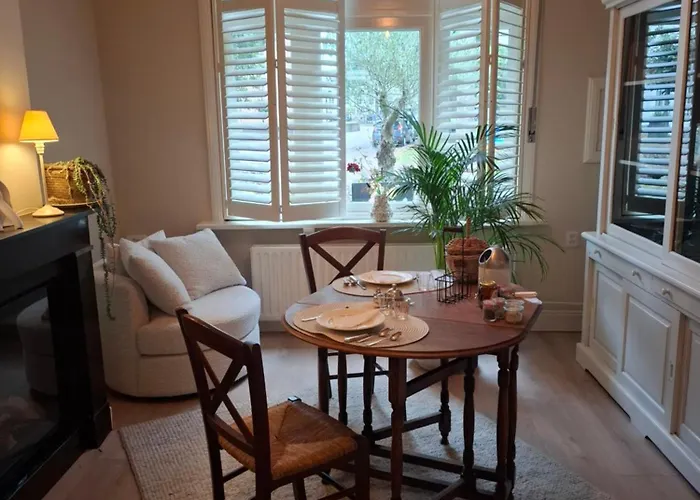 Bed & Breakfast Sleep At Hamtingh's Aan De Vrijthof